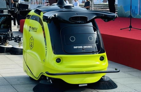 泰坦智能 | 無線充電賦能無人環衛:智慧城市的靜默革命